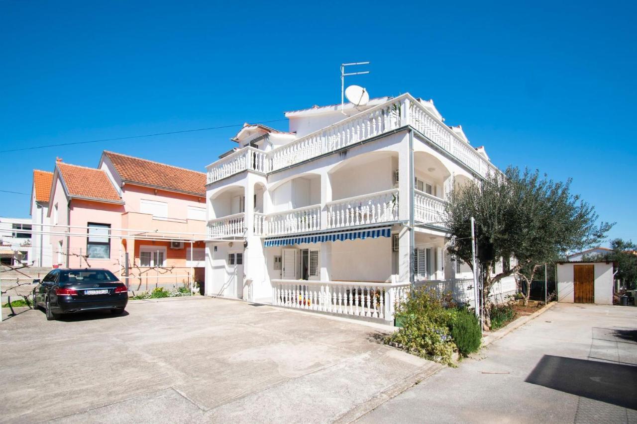 Family Holiday Apartments Lucia Vodice Exterior foto